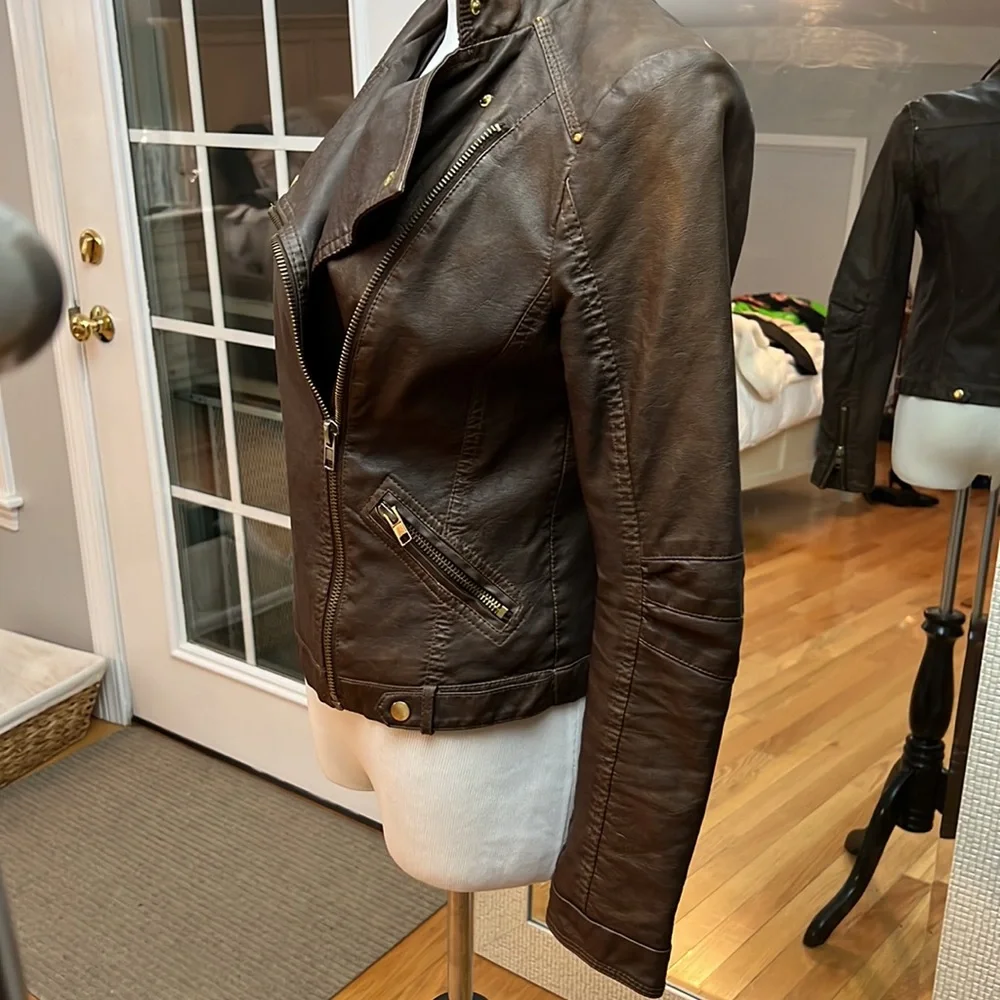Forever 21  size small  chocolate brown Faux leather bomber jacket - Picture 2 of 7